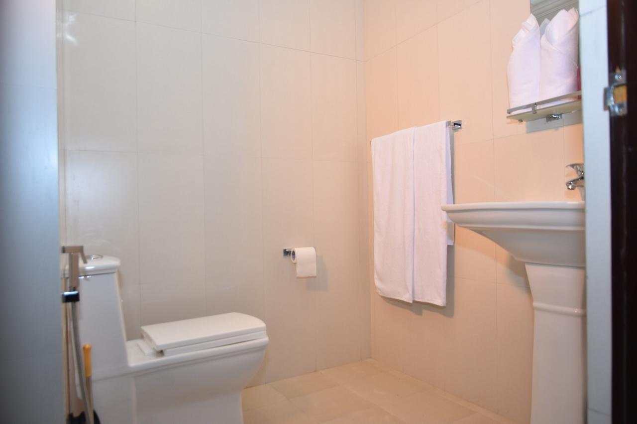 Lochana Beach Hotel Ettukala Экстерьер фото